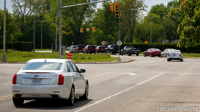 A Single Tap at a Red Light Could Soon Result in a $50 Fine in Pennsylvania | Carscoops